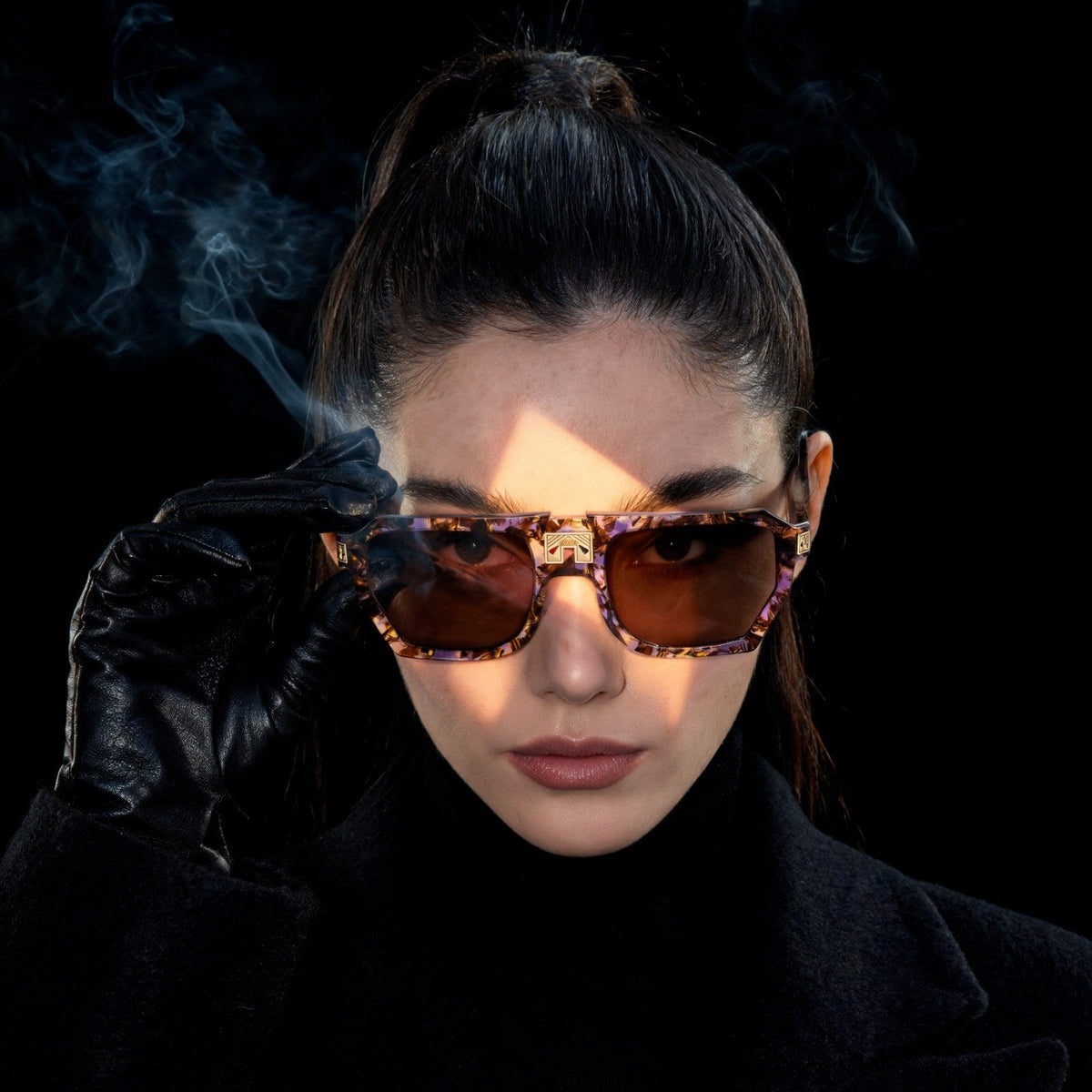 ARIA NOIR MONARCA Pixie Dust sunglasses fall campaign