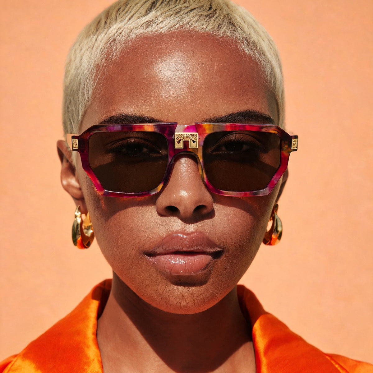 ARIA NOIR MONARCA Tutti Frutti sunglasses on model